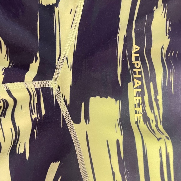 Alphalete Power Surface Leggings Seize: Medium - Picture 4 of 4